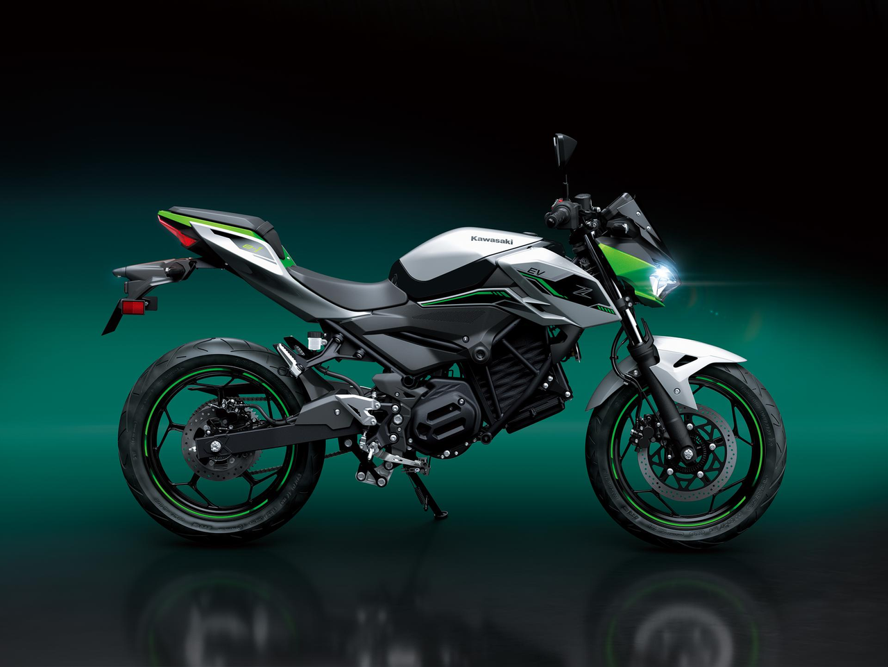 Design motocykla Kawasaki Ninja/Z i kolorystyka EV