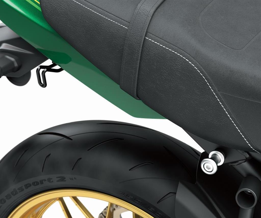 Zestaw haczyków i wsporników do bagażu