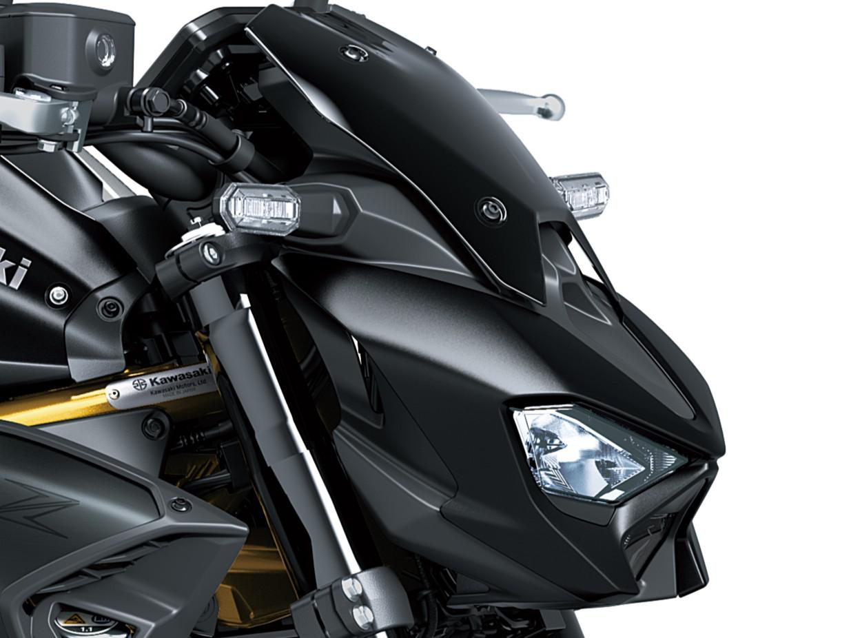 Kompaktowe reflektory LED i dynamiczny, zwarty przód