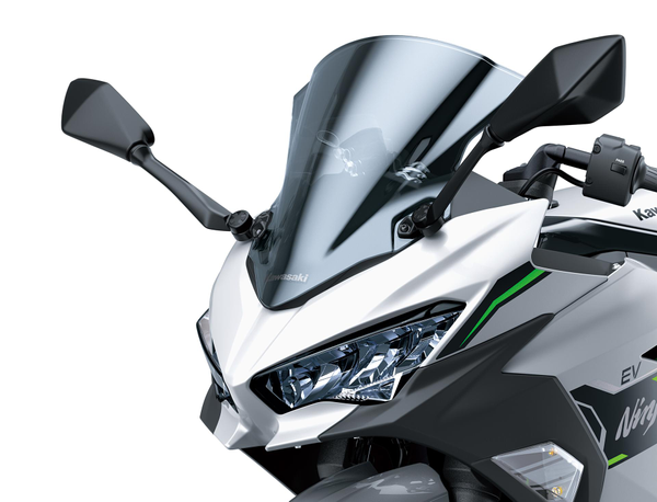 Wysoka szyba przyciemniana (Ninja e-1)